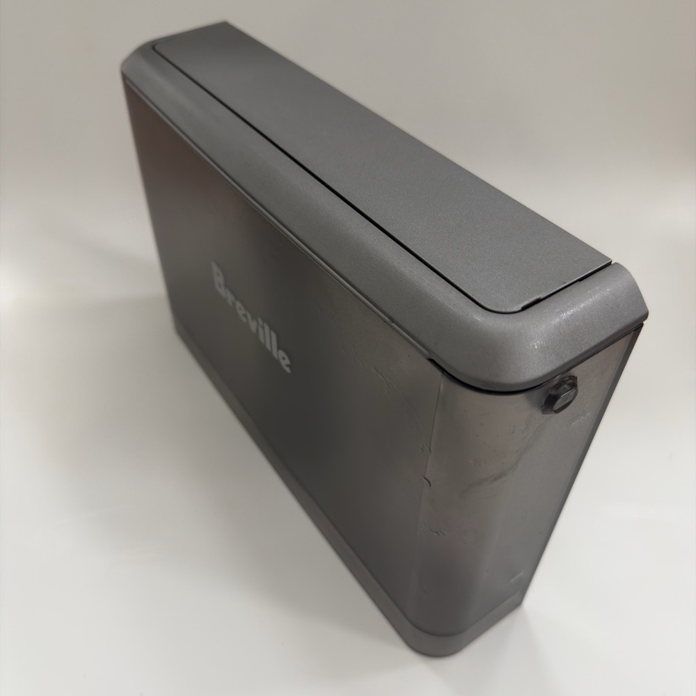 Breville BES870XL Water Tank